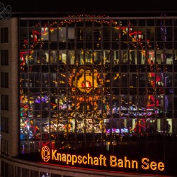 Spiegelung Riesenrad Hamburger DOM