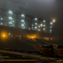 Heck der NYK HERMES im Nebel